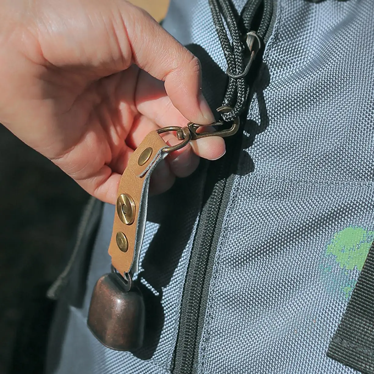 

Bear Bell Loud Hiking Bell For Hikers Anti-Lost Pet Bell Dog Bell With PU Leather Strap Noise Maker For Survival Hiking Biking