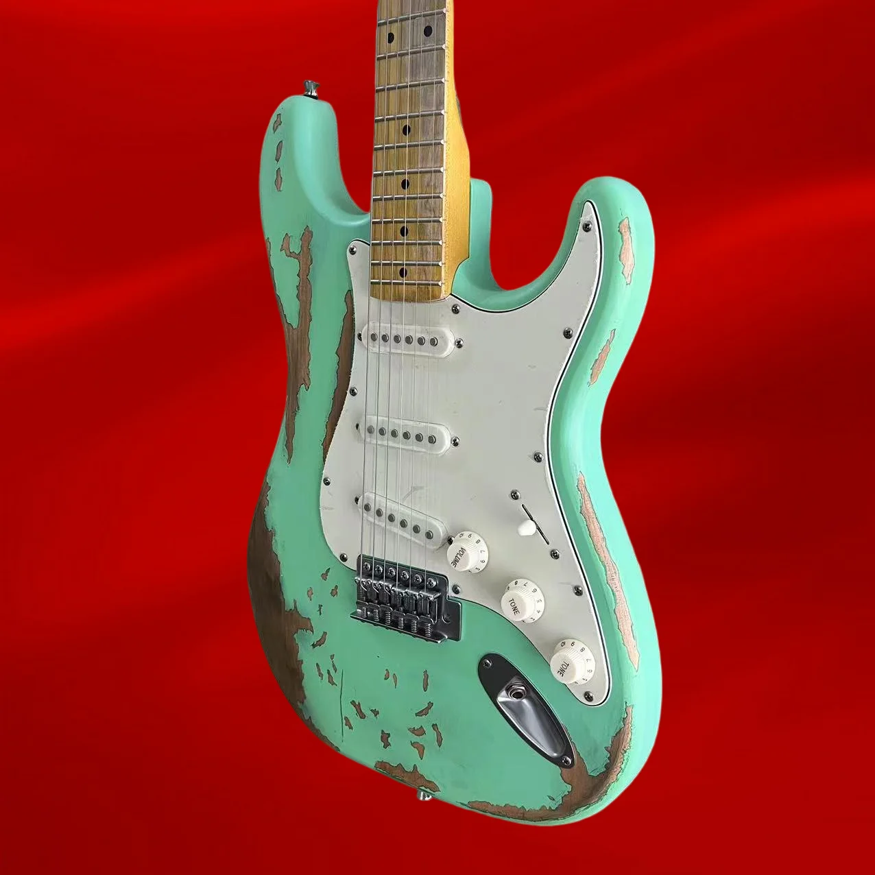 2026 new  Vintage Green Guitar Alder Wood Body Maple Exquisite Craftsmanship (or Meticulous Workmanship)