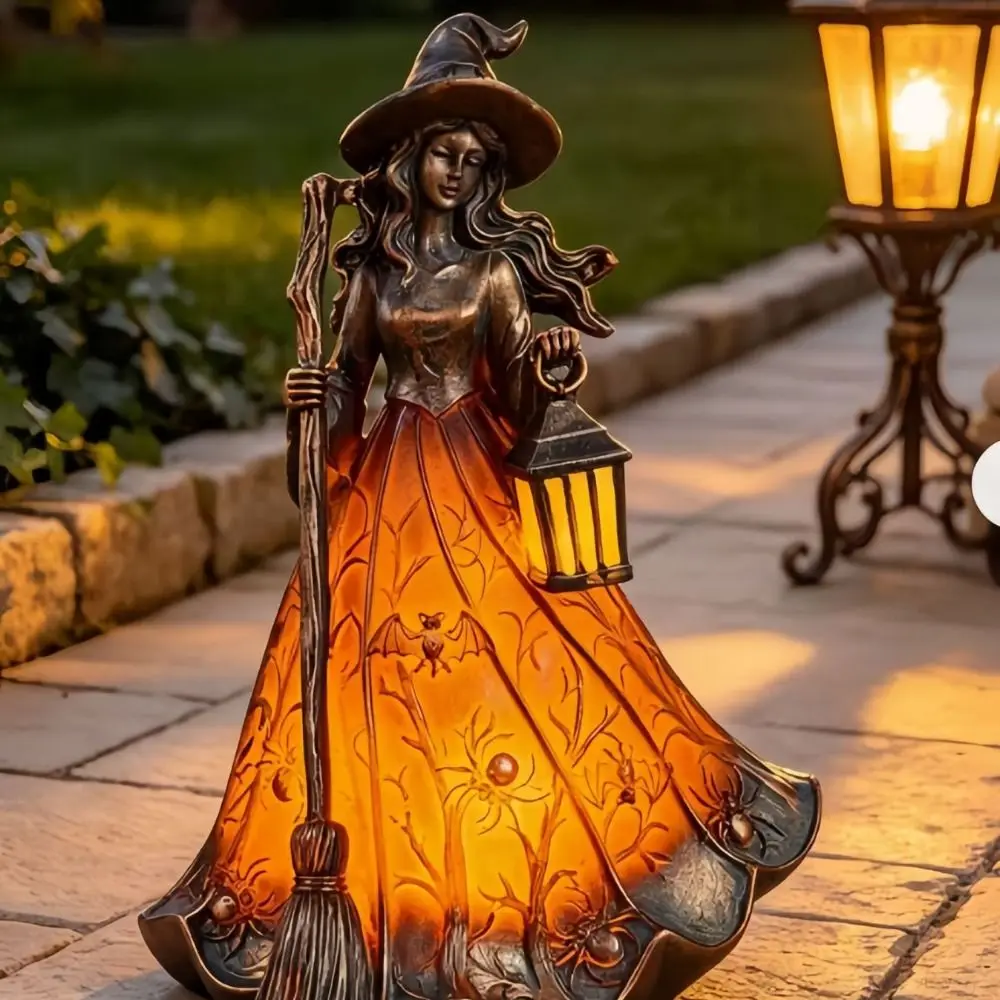 18cm Halloween Witch Lamp Standing Design Scary Holiday Decorative Lamp Holding Lantern Festive Atmosphere