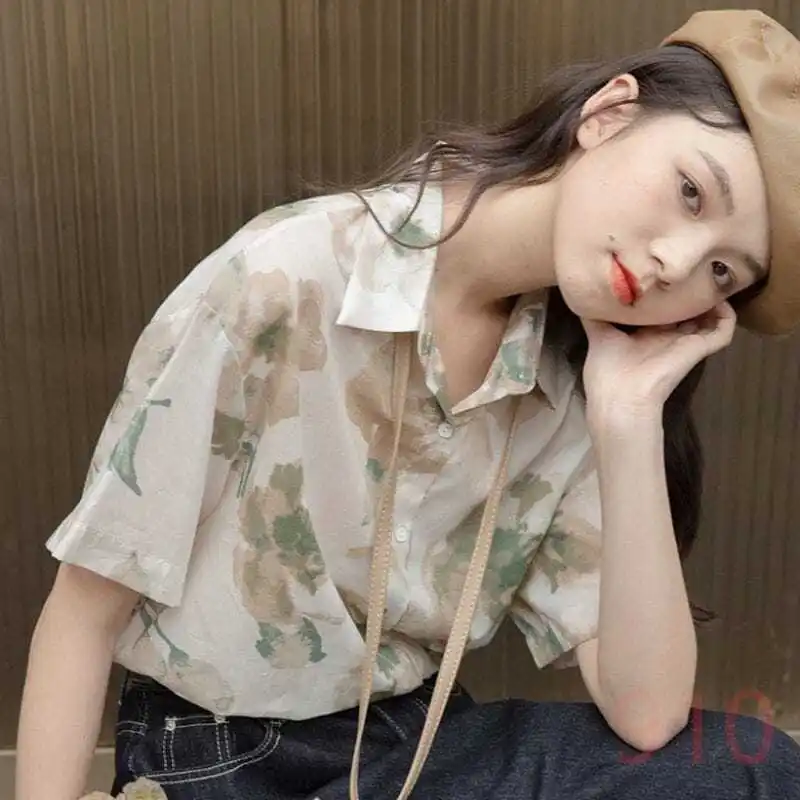 2024 Elegant Fashion Harajuku Slim Fit Female Clothes Loose Sweat All Match Casual Tops Women Button Printed Short Sleeve Blusa