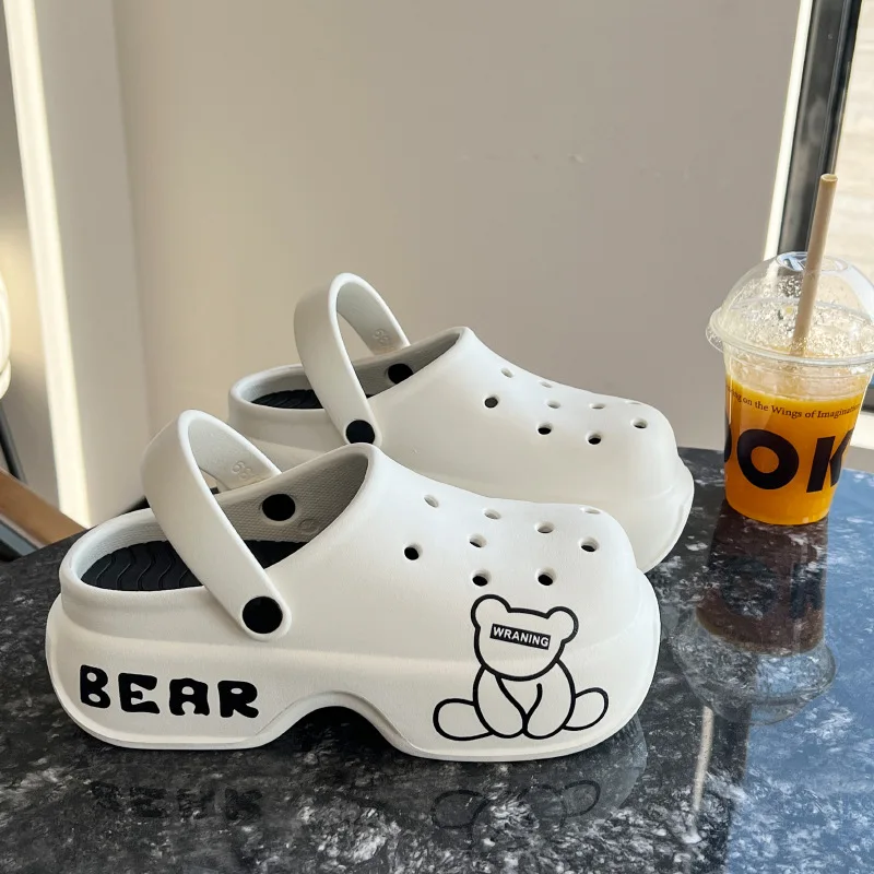 

Summer women's cartoon bear cave shoes, thick bottom and heightened, suitable for external wear. New mute non-slip beach sandals