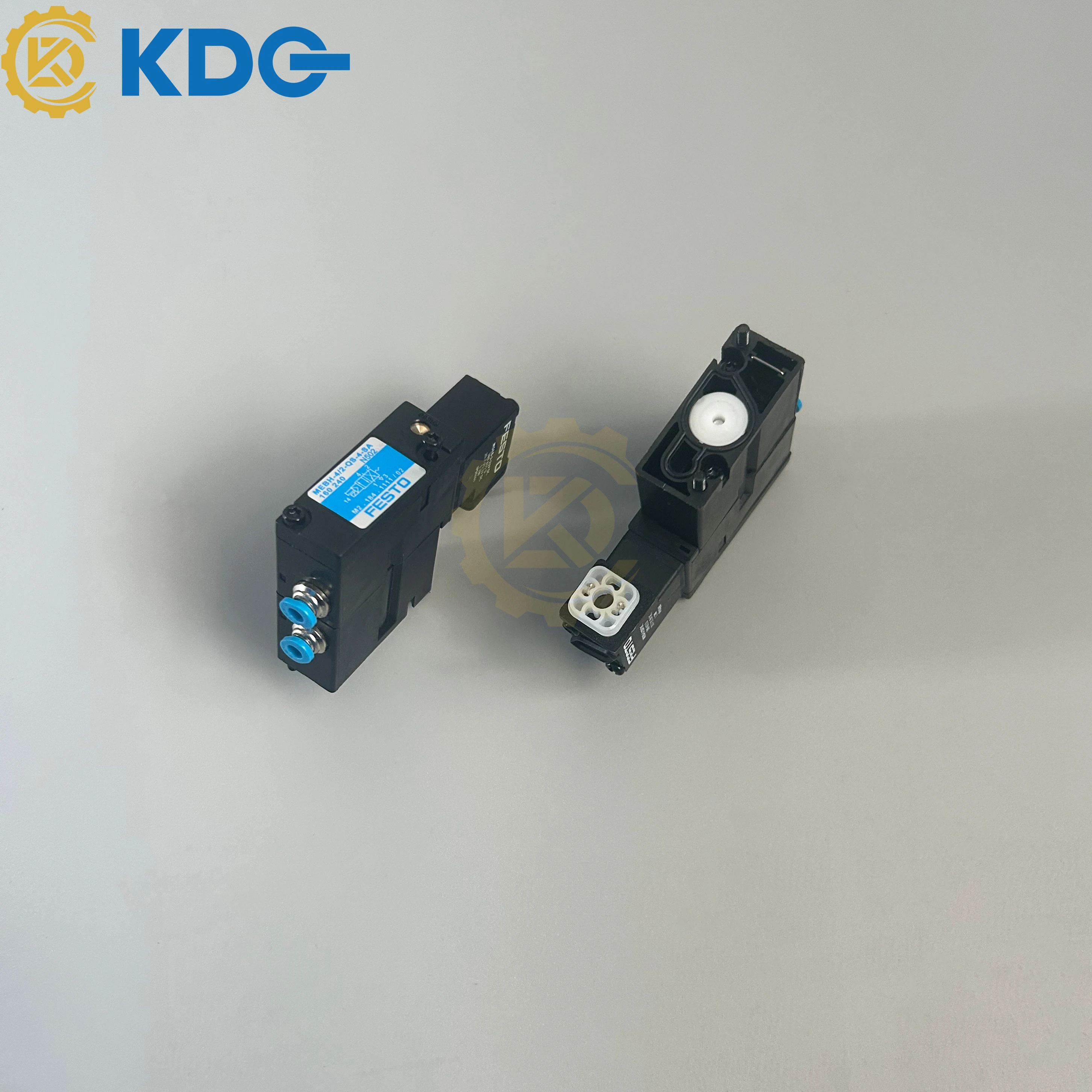 

2 Pieces Best Quality M2.184.1111/02 Heidelberg Solenoid Valve MEBH-4-2-QS-4-SA