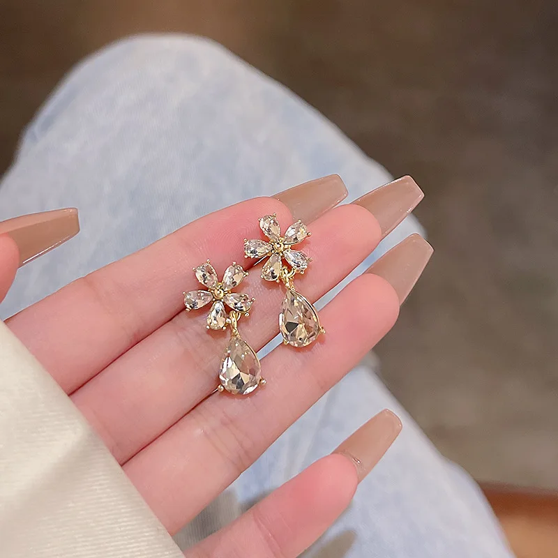 Korean Zircon Flower Water Drop Earrings for Women Simple Sweet Earring Jewelry Boucle D'oreille Femme Valentine's Day Girl Gift