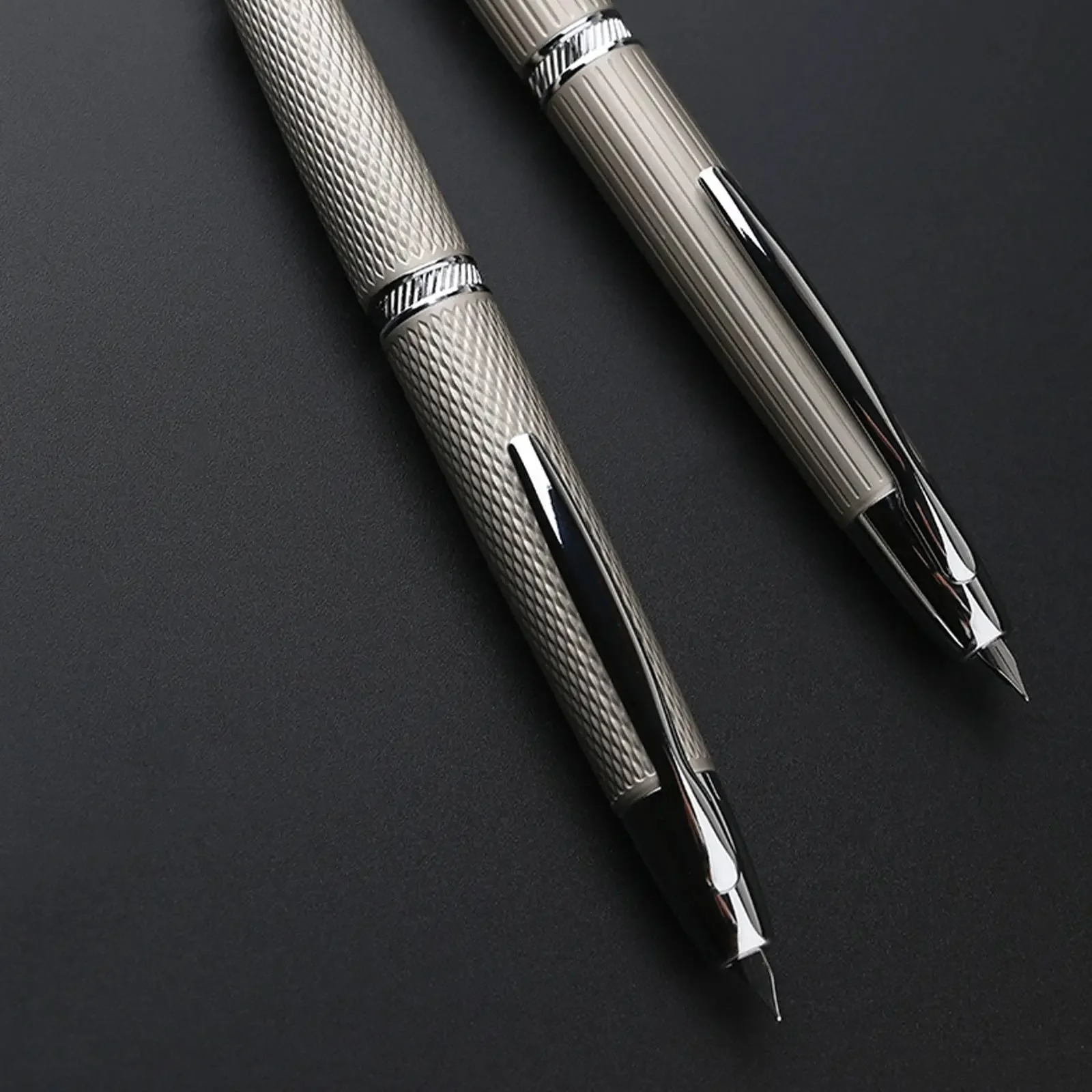 

Majohn A1 AK1 Fountain Pen Textured Metal Body Fish Scale Pattern Press System EF Nib Smooth Writing Tool Gift Pen