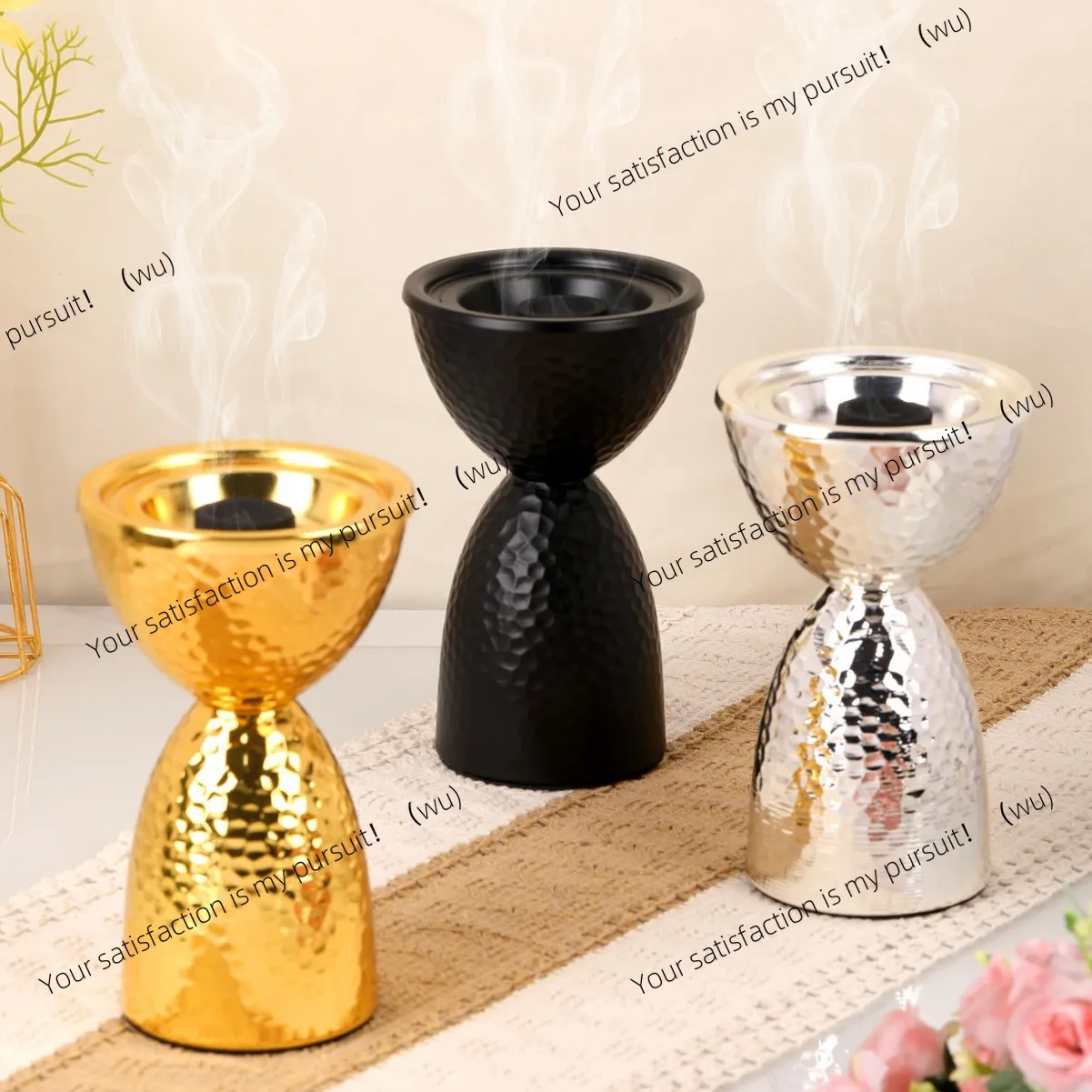 Middle East festival simple metal incense burner, high-value entrepreneurial handicrafts, desktop atmosphere