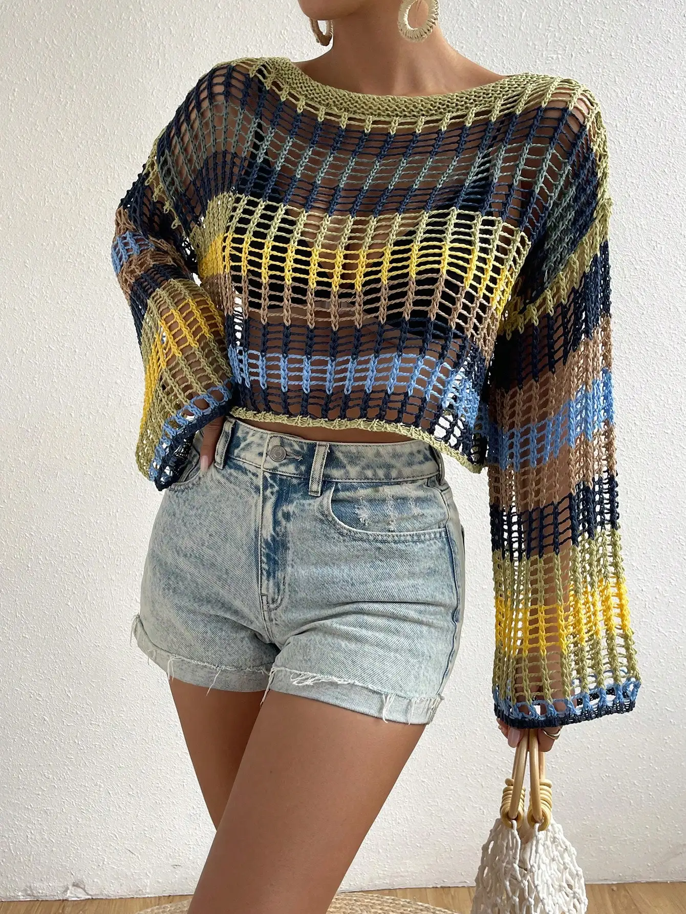 

Пляжная накидка с цветными блоками, вырезами и спущенными плечами, из ажурной вязки, для лета