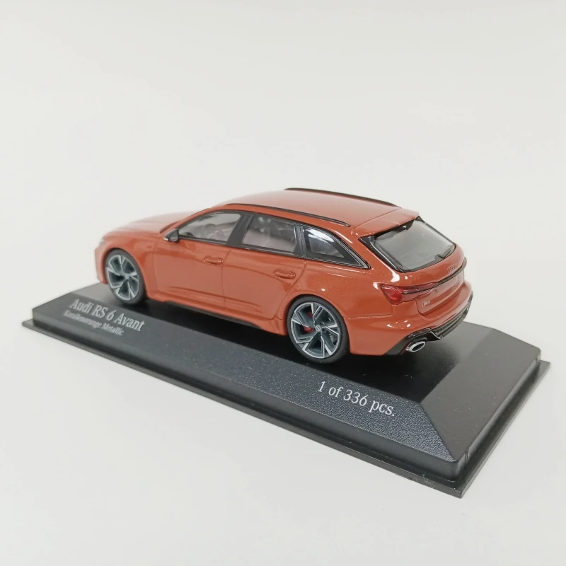 Diecast Model Car Minichamps 1/43 AUDI RS6 Avant Model Car Alloy AUDI Collectible Toy Simulation Gift Souvenir Original Box