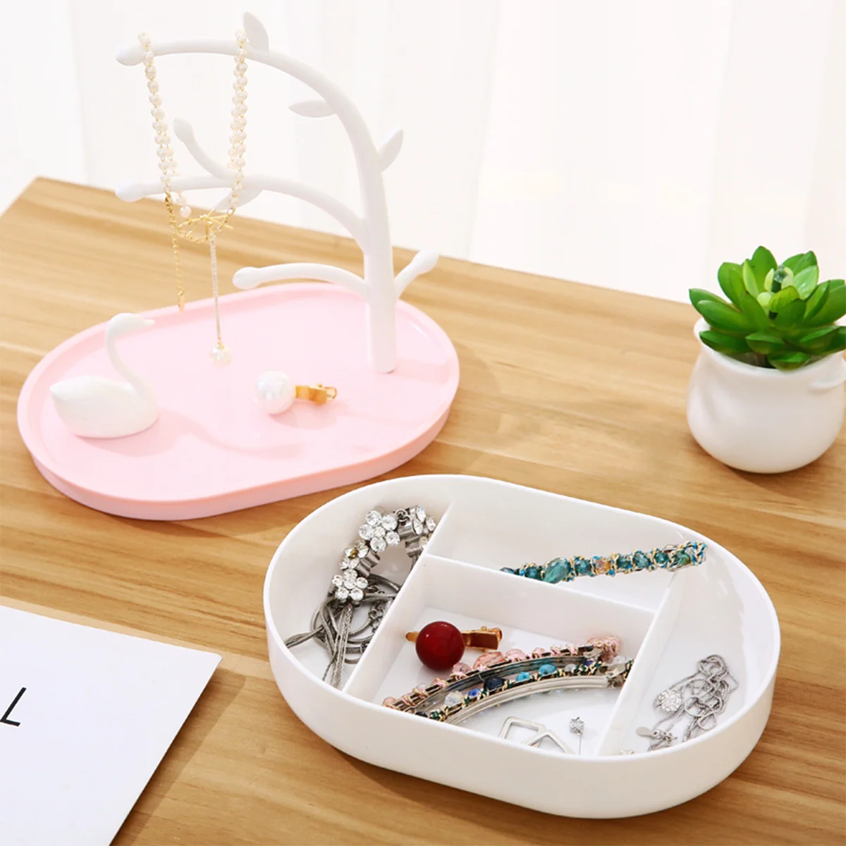 Swan Jewelry Box Plastic Jewelry Display Stand For Necklace Bracelet Holder Organizer Vanity Decor Home Gift Accessory