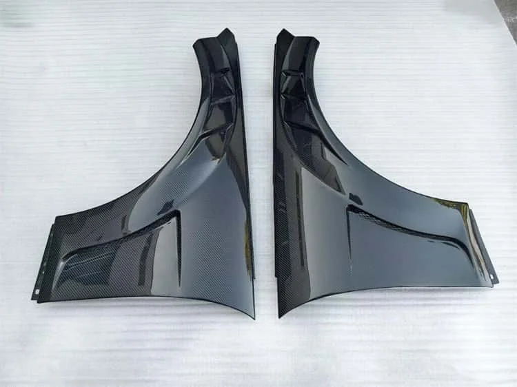 

Suitable for the Front Side Panel Ventilation Opening and Fender of Mercedes-Benz W204. High-quality Carbon Fiber Front Fender.