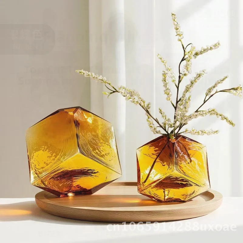 

Concave Magic Square Hydroponic Glass Vase Amber Flower Arrangement Geometric Ornament Handmade Room Decor Flower Vessel
