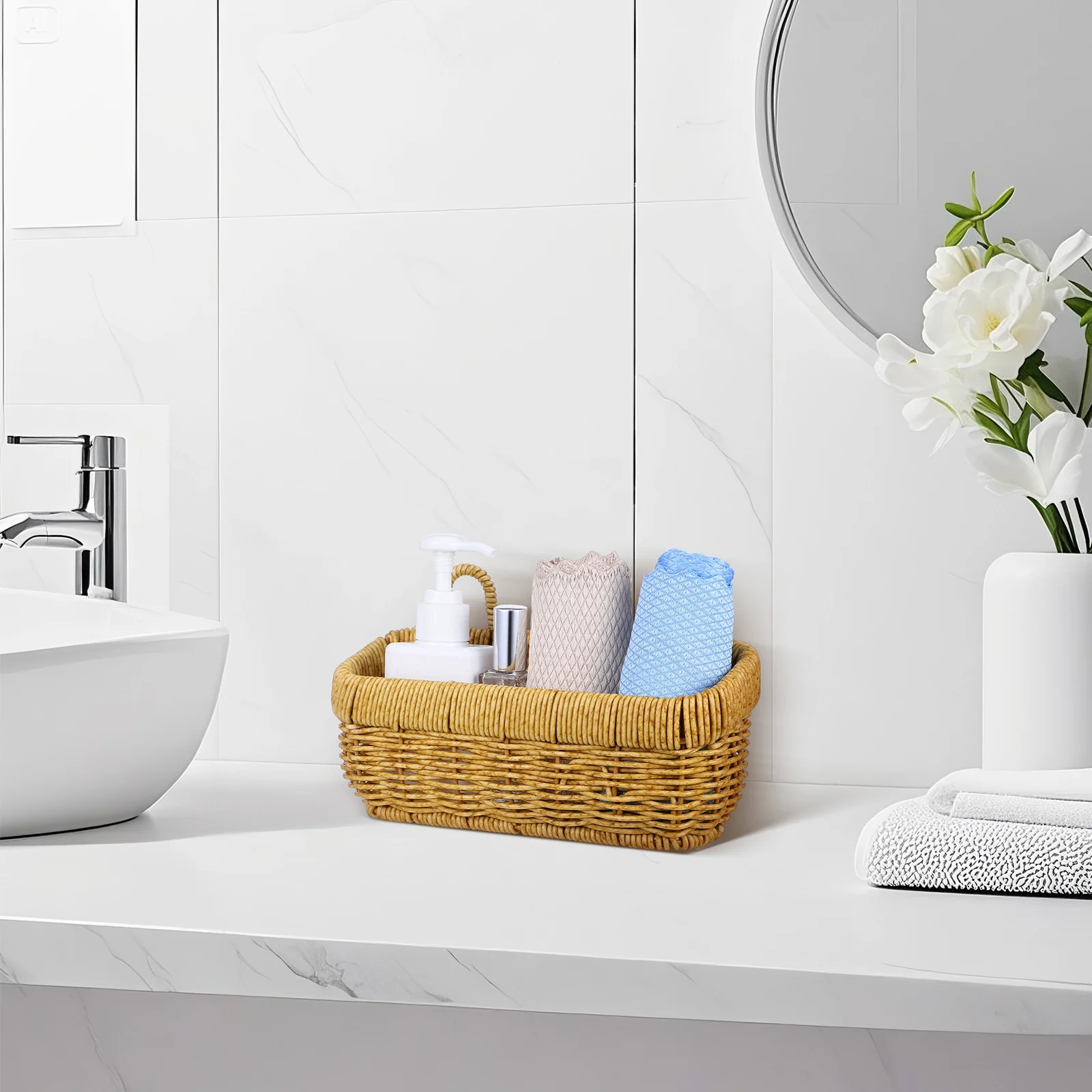 

Plastic Rattan Woven Hanging Basket Rustic Style Kitchen Storage Basket Wall Hanging Holder for Fruit Vegetable Garlic Onion