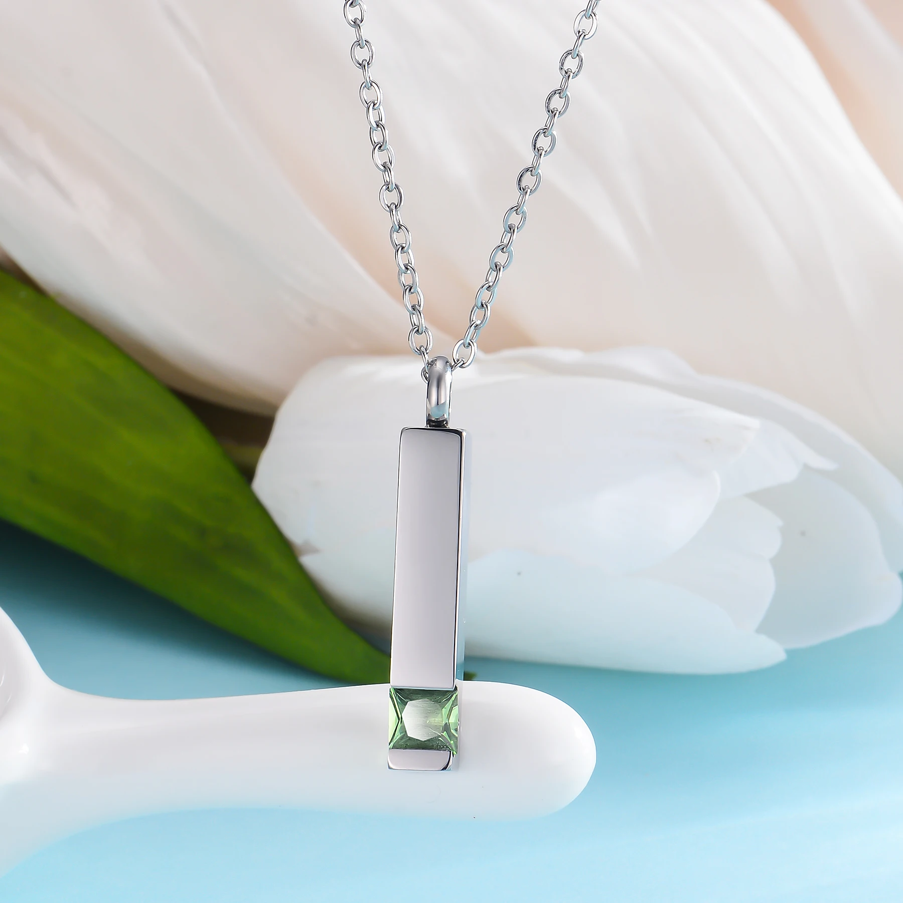 Crystal Cremation Urn Jewelry Cube Memorial Ashes Necklace Pendant Keepsake Engravable