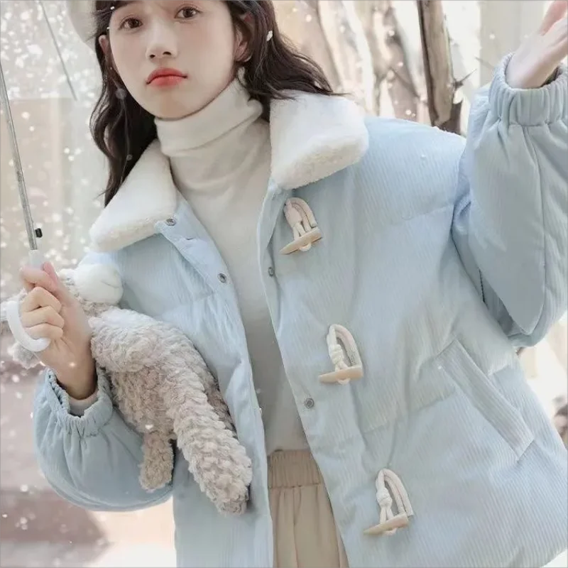 Giacca invernale da donna versione coreana piumino imbottito in cotone abiti Casual larghi parka corto con fibbia in corno femminile