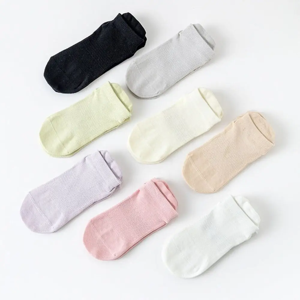 

5Pairs Simple Anti-Slip Fitness Socks Breathable Sports Hosiery Yoga Socks Women Sweat-Absorbent Short Tube Socks Women