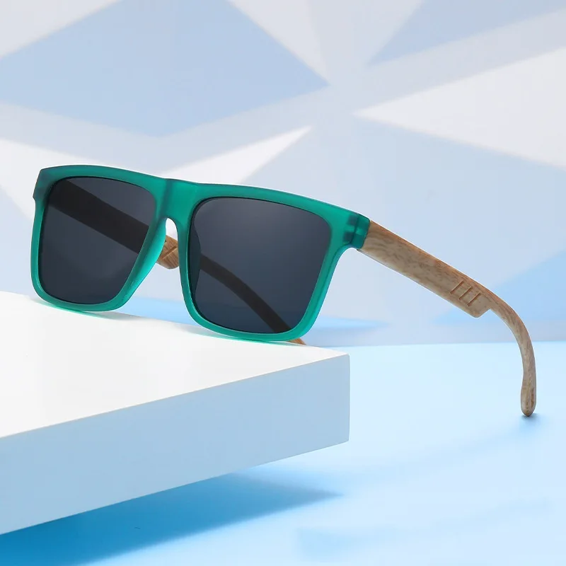 Vintage Holzmaserung Sonnenbrille für Männer und Frauen Klassische Leichte Eckige Sonnenbrillen Modische Tägliche Dekorative Brillen UV400-Schutz