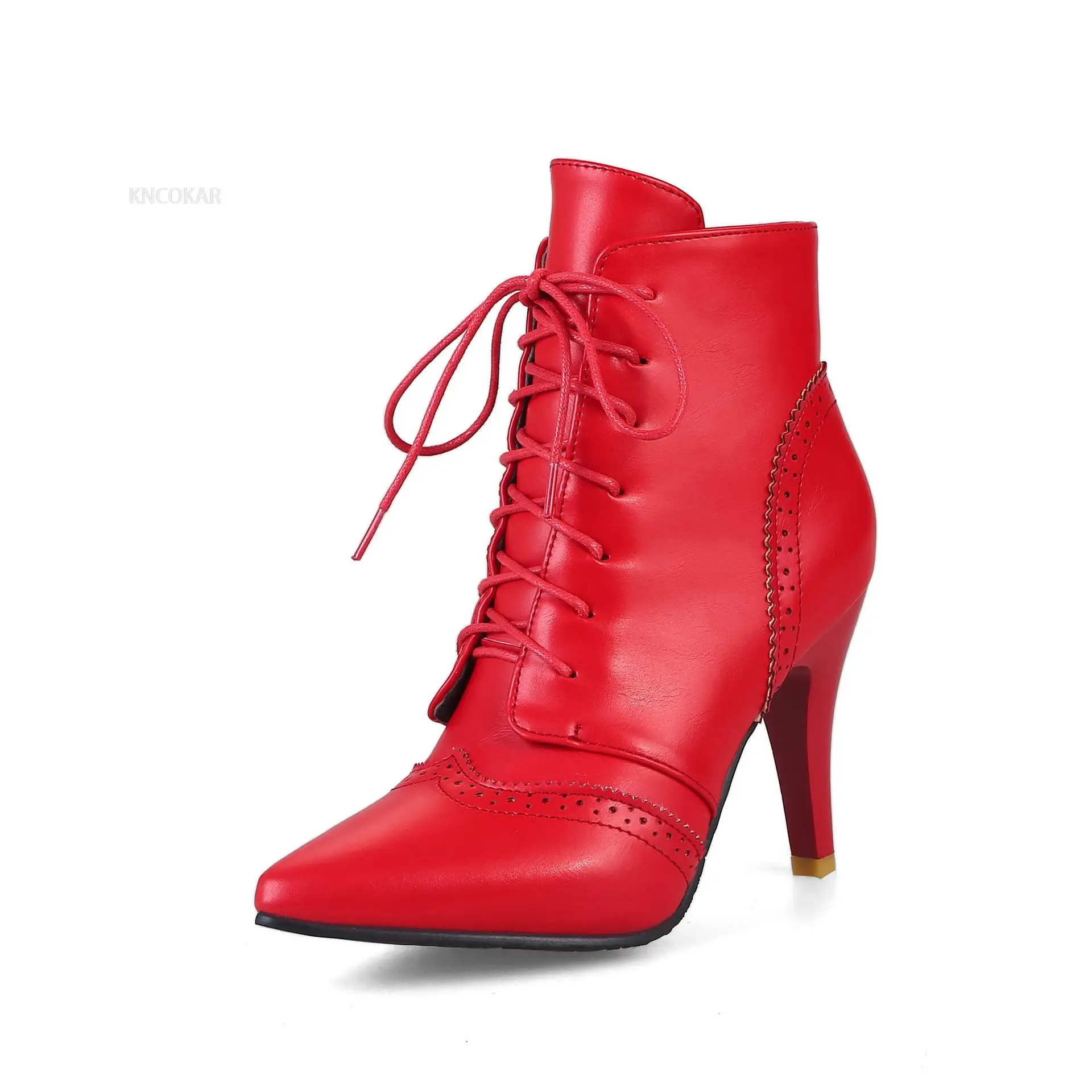 Autumn and Winter Retro Fashion Pointed High Heel Short Boots with Hollow Burnout Craft Women\'s Shoes