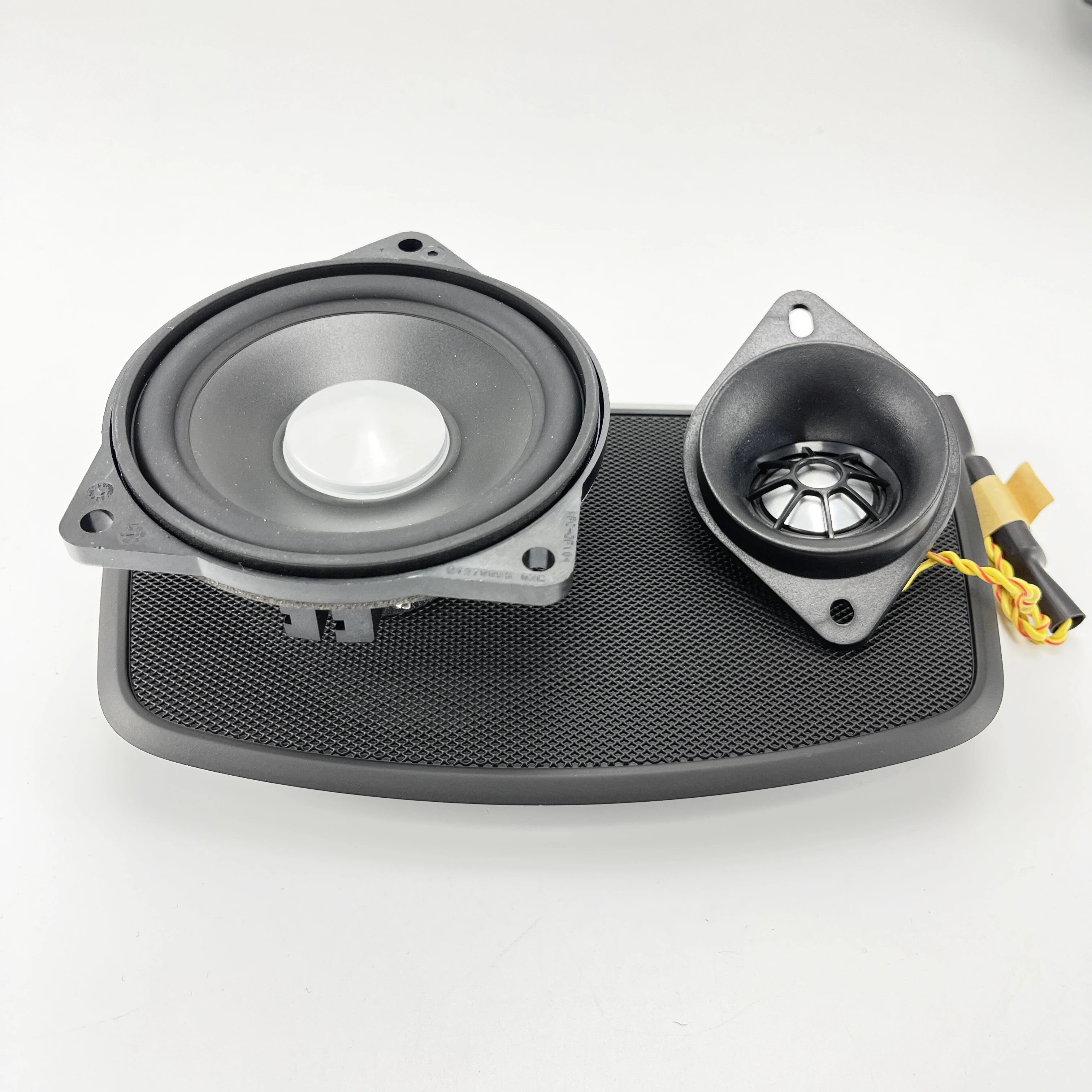 Car Center Console Speaker Cover For BMW 3 4 Series F30 F31 F32 F34 3GT tweeters 4 inch midrange speaker dashboard loudspeaker