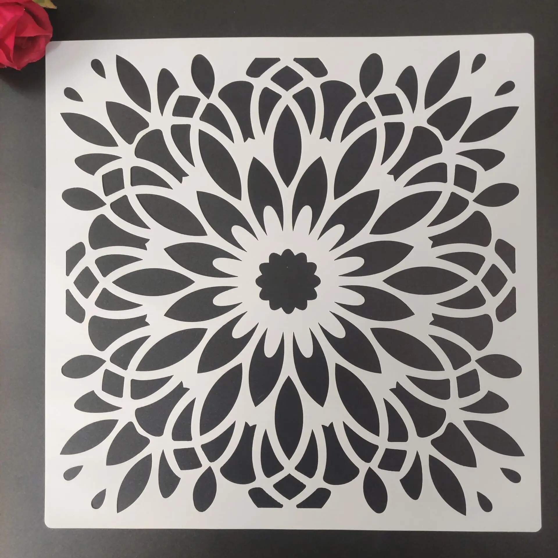 

30 * 30cm DIY reusable molds laser cut painting stencils floor tile fabric wall mold furniture mandala painting stencils N37