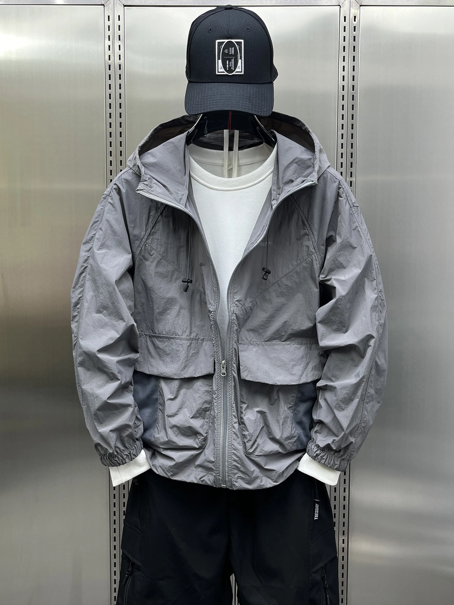 

Новая мужская ультратонкая летняя солнцезащитная одежда для активного отдыха, спортивная модная верхняя одежда с капюшоном, стильное ветрозащитное пальто