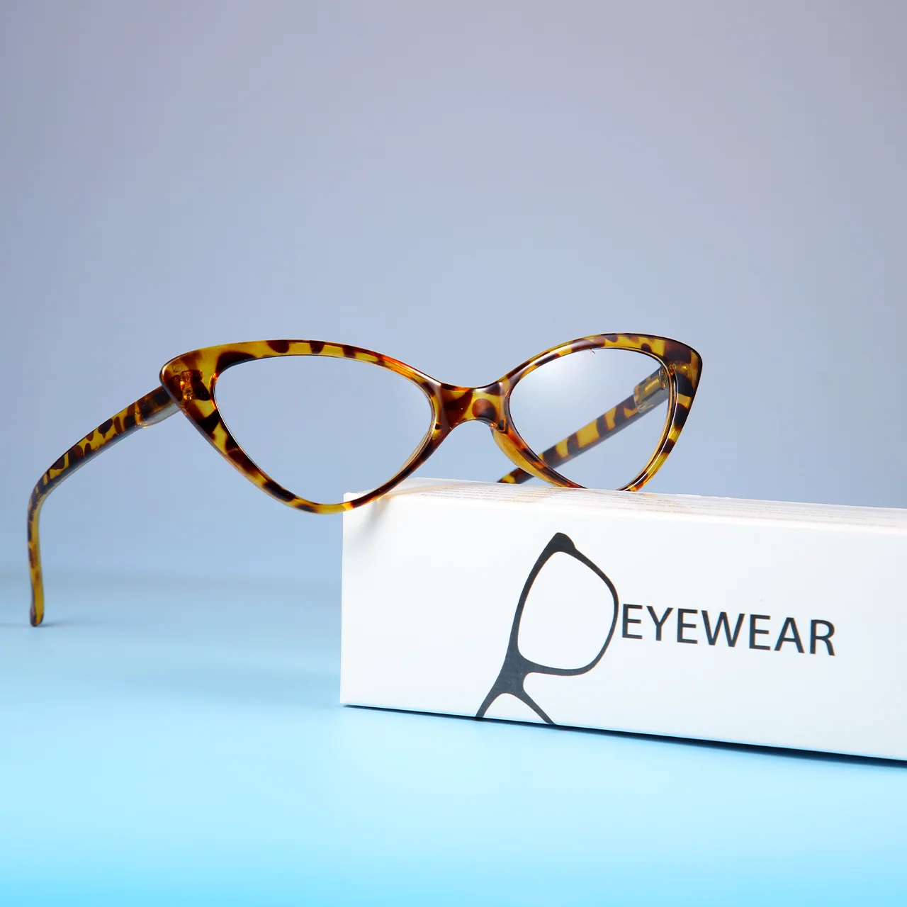 Occhiali da lettura Cat-Eye con messa a fuoco automatica da 1 pezzo con blocco della luce blu, montatura per PC a bordo intero triangolare, struttura con cerniera in metallo, unisex