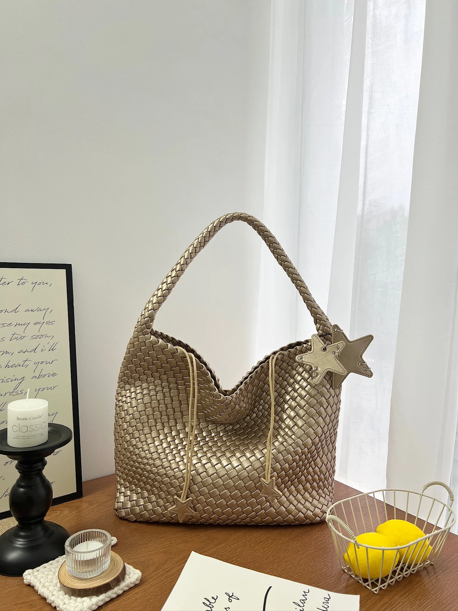 

Bags for women Fashion Shoulder bag This year's all-in-one Insta-chic Lady Star bag Soft high quality hand-woven bag