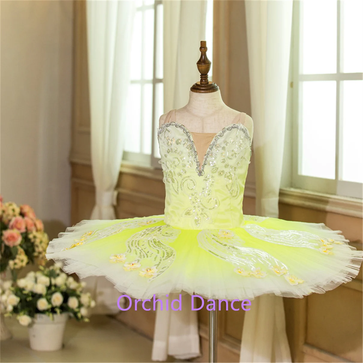 

Elegant And Generous High Quality Professional Costom Size Girls Kids Performance Wear Haute Couture Yellow Ballet Tutu