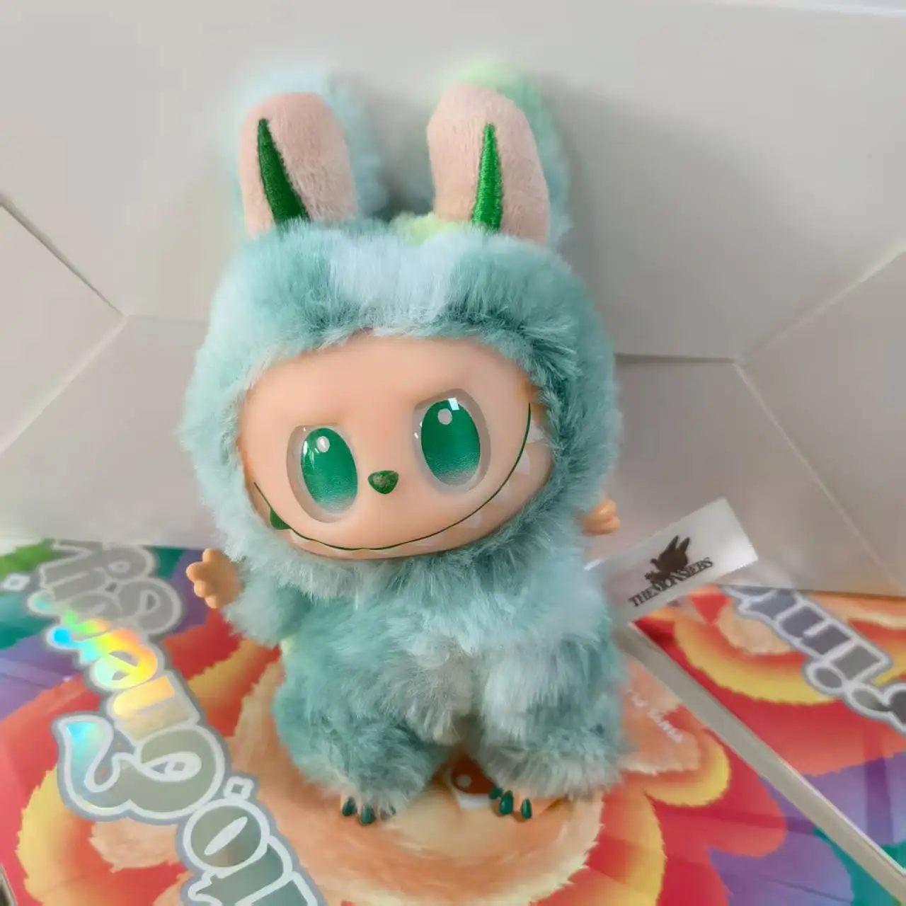 دمية بوبو من القطيفة ذات وجه فينيل عالي القيمة [الجيل الثالث] حقيبة أعمى، زخرفة سيارة بوبو الكرتونية الجميلة، ألعاب قلادة سلسلة المفاتيح.