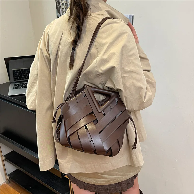 

Stylish Ladies Top Handle Bag Quilted Fabric Shoulder Bag Large Capacity Handbag for Travel