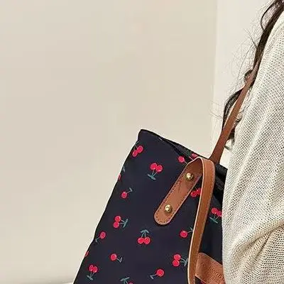 

Trendy Women's Sweet Cherry Print Shoulder Bag Large Capacity Handbag Tote Fashion Travel Storage Underarm Birthday Gift