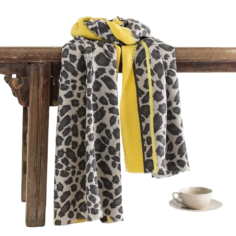 

Fashion Soft Warm Scarf for Women Retro Leopard Print Cashmere Color Block Scarves Shawl Clothing Accessories Gift