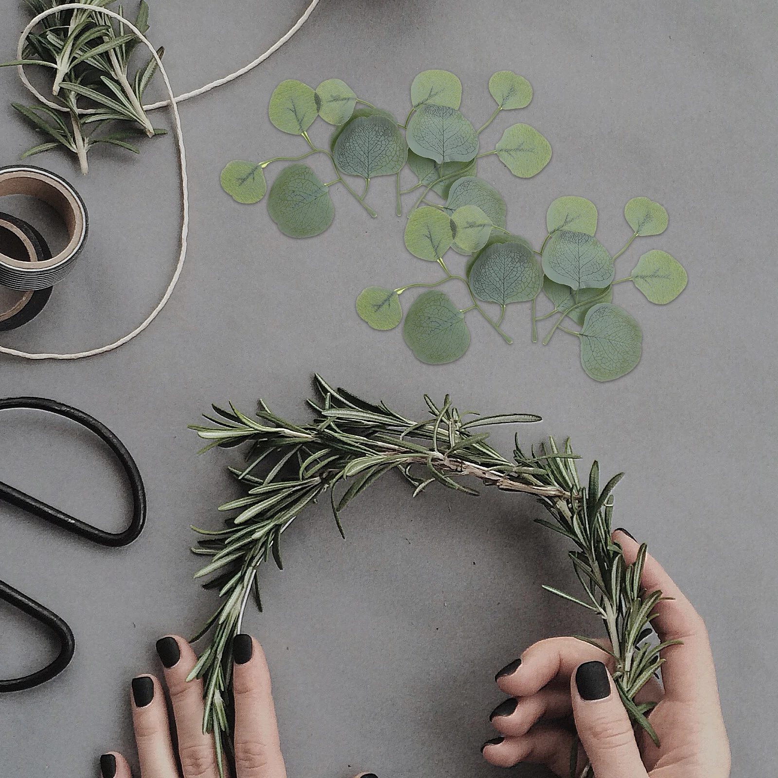 

50Pcs Fake Eucalyptus Leaves Decorative Simulated Plant Material Wedding Party Scene Layout Background Photography Props Home