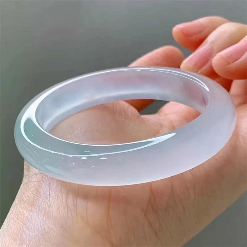 

Elegant Natural White Ice Transparent Bracelet Fashion Jewelry