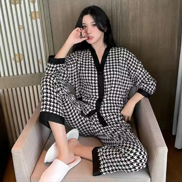 Ice Silk Pyjamas Luxury Pajamas For Women Long-sleeve Pijama Mujer Spring Pijamas Femininos Summer Fashion Sleepwear 2pcs 5XL