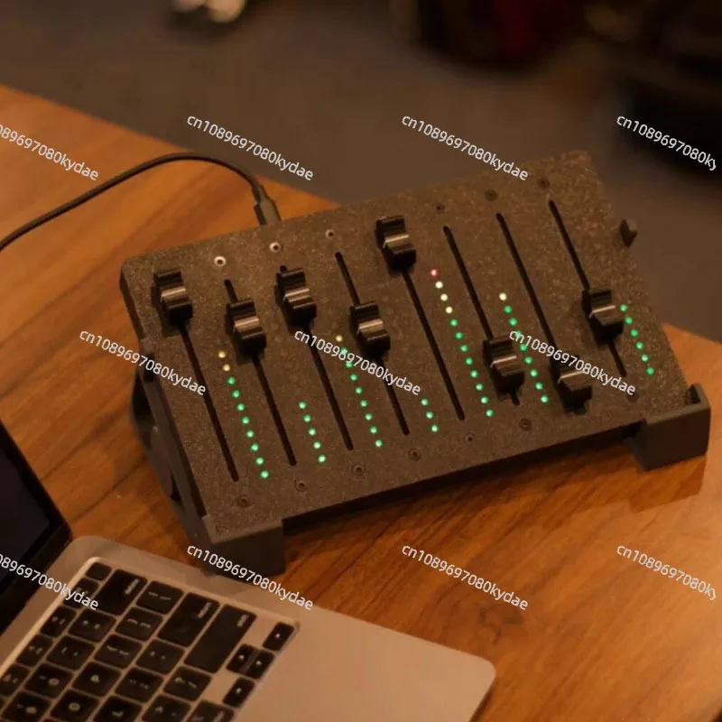8 Track MIDI Fader Controller EM-VU8 with VU Level LED Light DAW Mixing Control Surface for Music Production