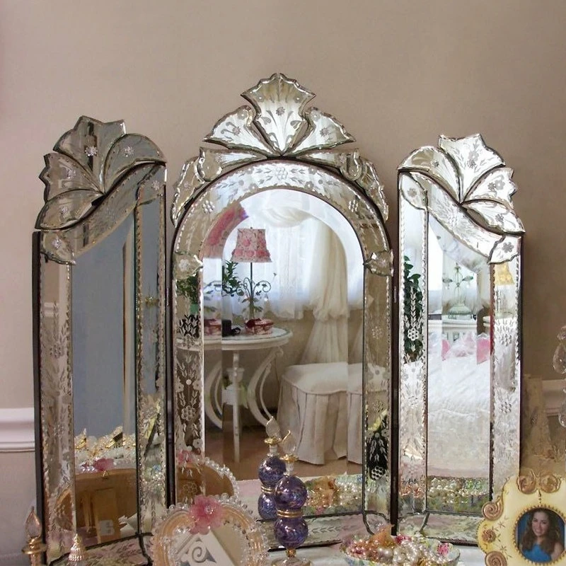 Carved tri-fold mirror European neoclassical bedroom makeup mirror Venetian mirror