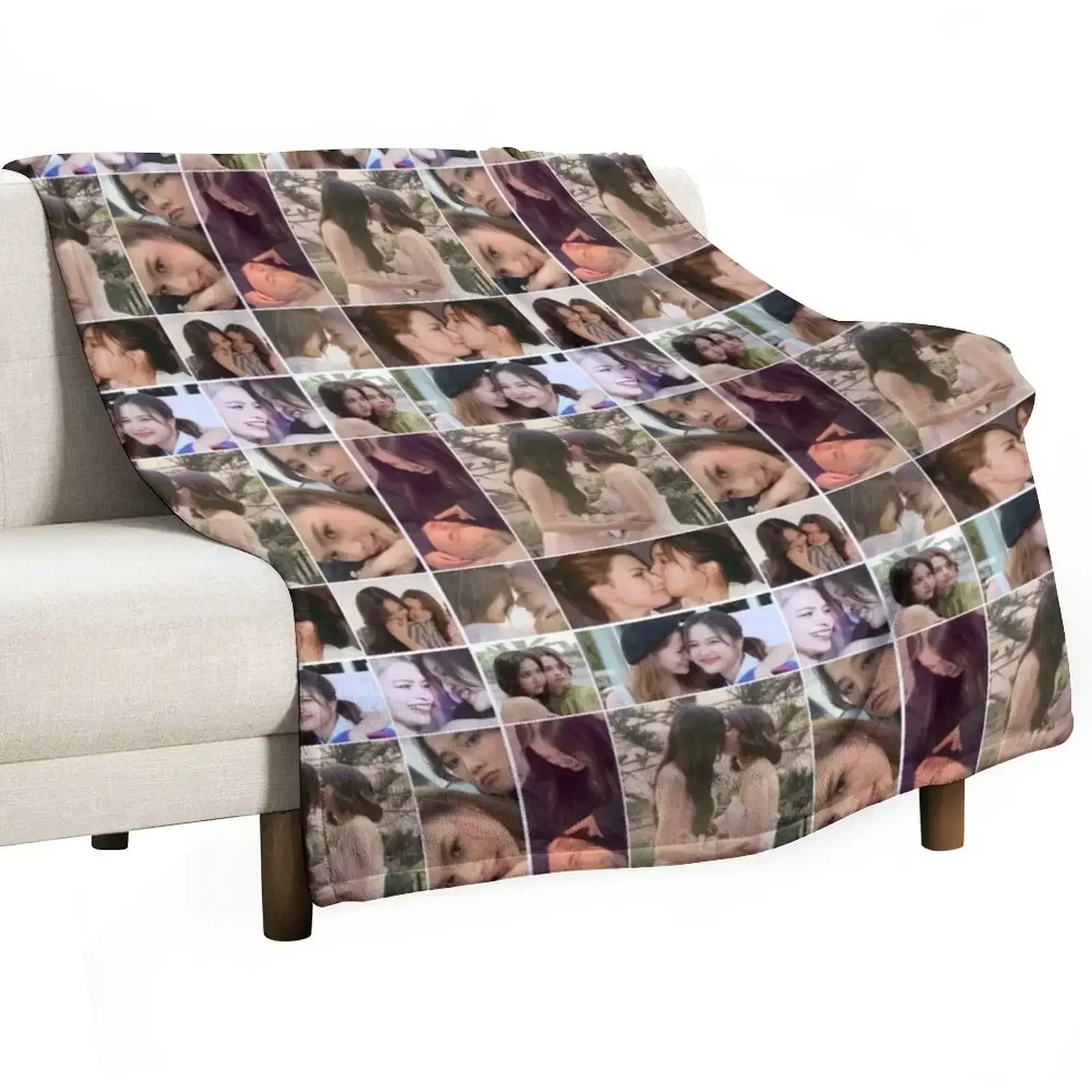

Clingy freenbecky Throw Blanket Stylish Decor Blanket Gift for Friends Roommate