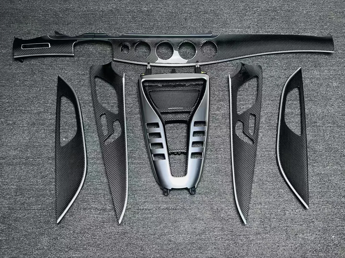100% Real Carbon Fiber Car Interior Kits for Merced-  GT50 GT63 GT53 W217 G500 S63 G63 Wagon W222 W223 W464 Accessories