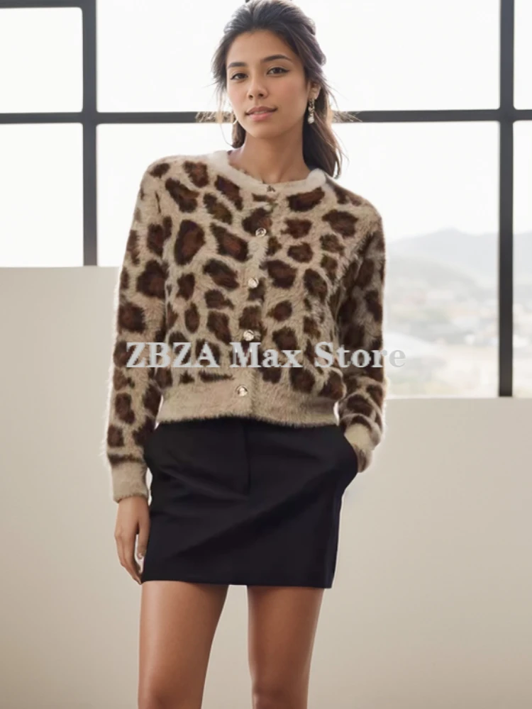 ZBZA Women\'s Leopard Print Knitted Jacket Round Neck Single Breasted Long Sleeved Slim Fit Jacquard Cardigans Winter Chic Coat