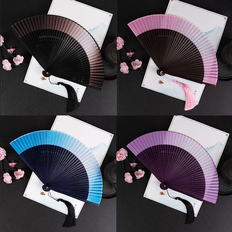 

New Chinese Style Wedding Bride Folding Fan With Tassel Handmade Gradient Dance Chinese Hanfu Qipao Ancient Morning Photo Prop