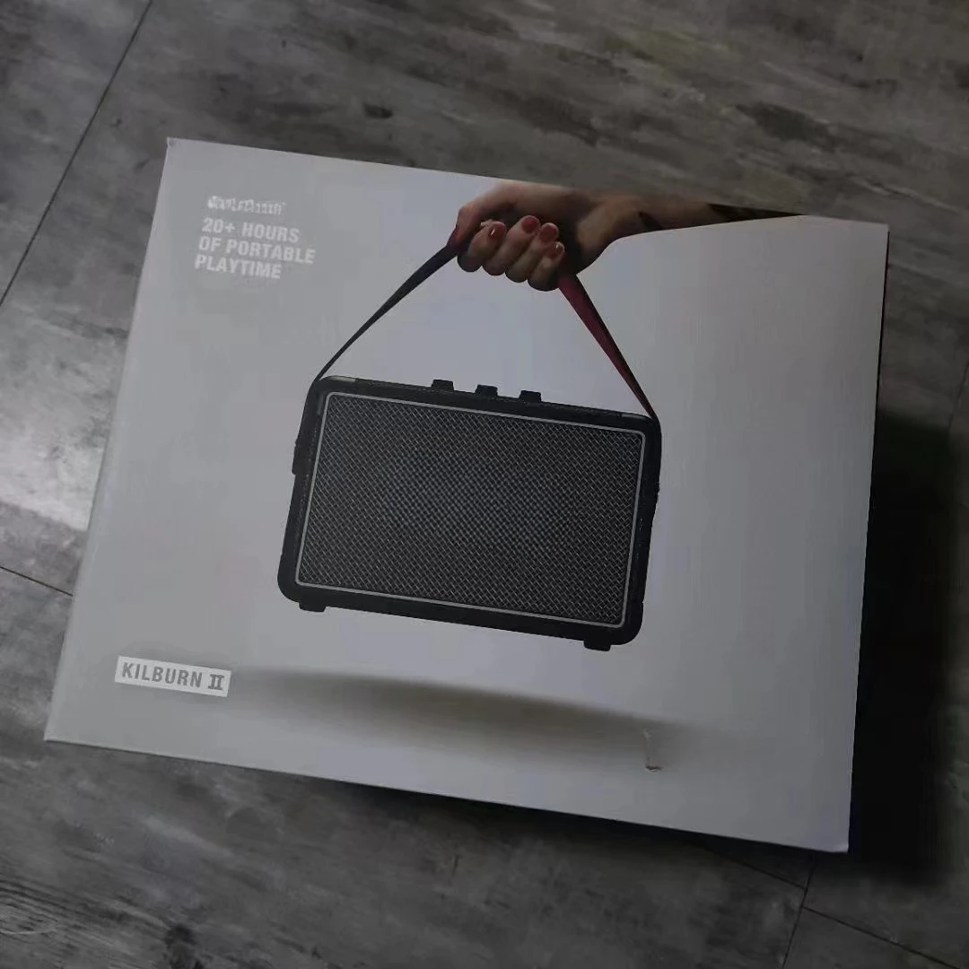 EMBERTON High Fidelity draadloze buitenluidspreker met RGB mobiele telefoons op batterijen Handig Kilburn II-geluidssysteem