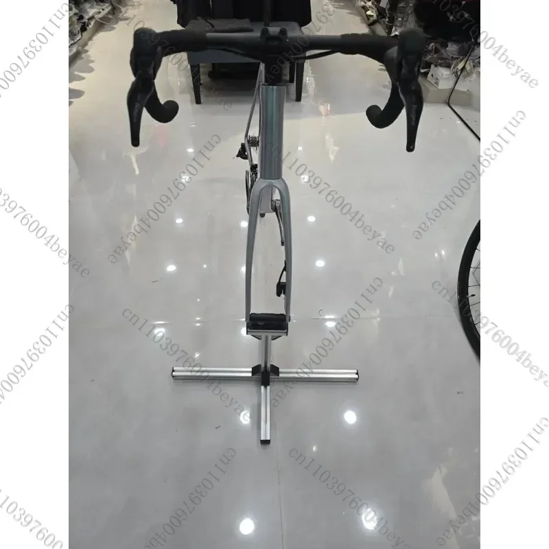 Road bike mountain bike riding table pad, front wheel bracket holder, riding table front fork bracket, front wheel