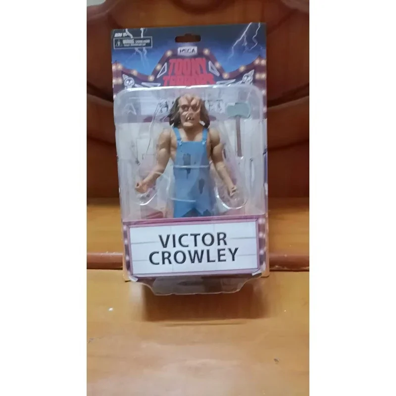 Op voorraad NECA Toony Terrors Horror Series Hatchet Victor Crowley Kerstspeelgoed verzamelpop