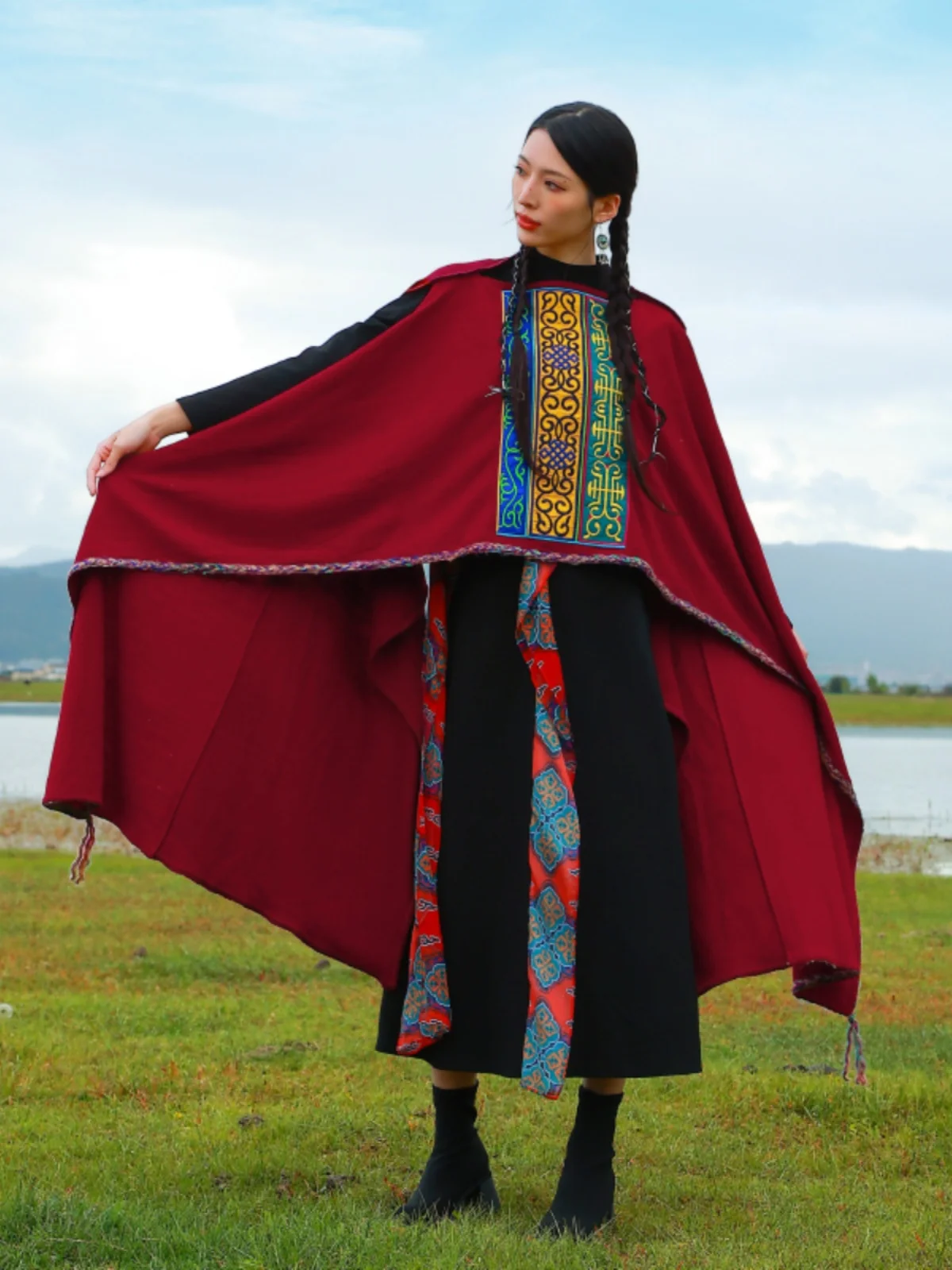 

Yang Li Flagip Store Qu Yun ang Ethnic Sle ort Sve Embroidered Belted One oulder Outerwear for Women