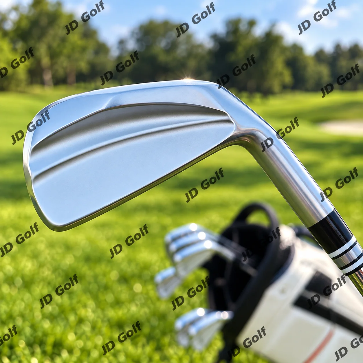 Golf Iron Set KM700 Mens Iron Set Carbon Steel Forged With Steel/Graphite Shaft 7pcs With Head Covers