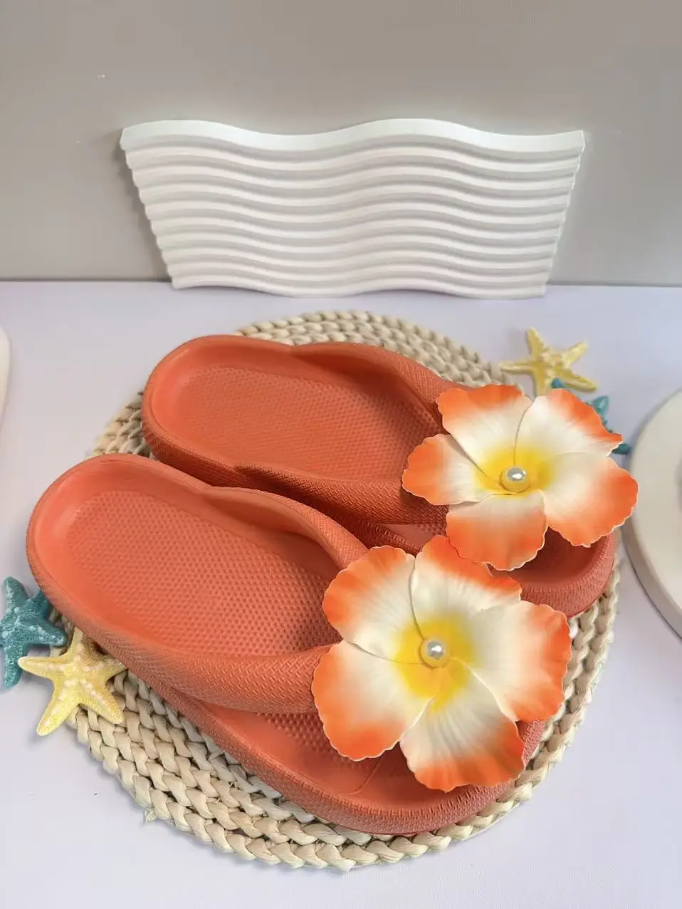 

Gradient Pearl Hibiscus Women Summer Flip Flop Beach Resort Sand Party Daily Walk Home Bath Comfort Versatile Soft Sole Slipper