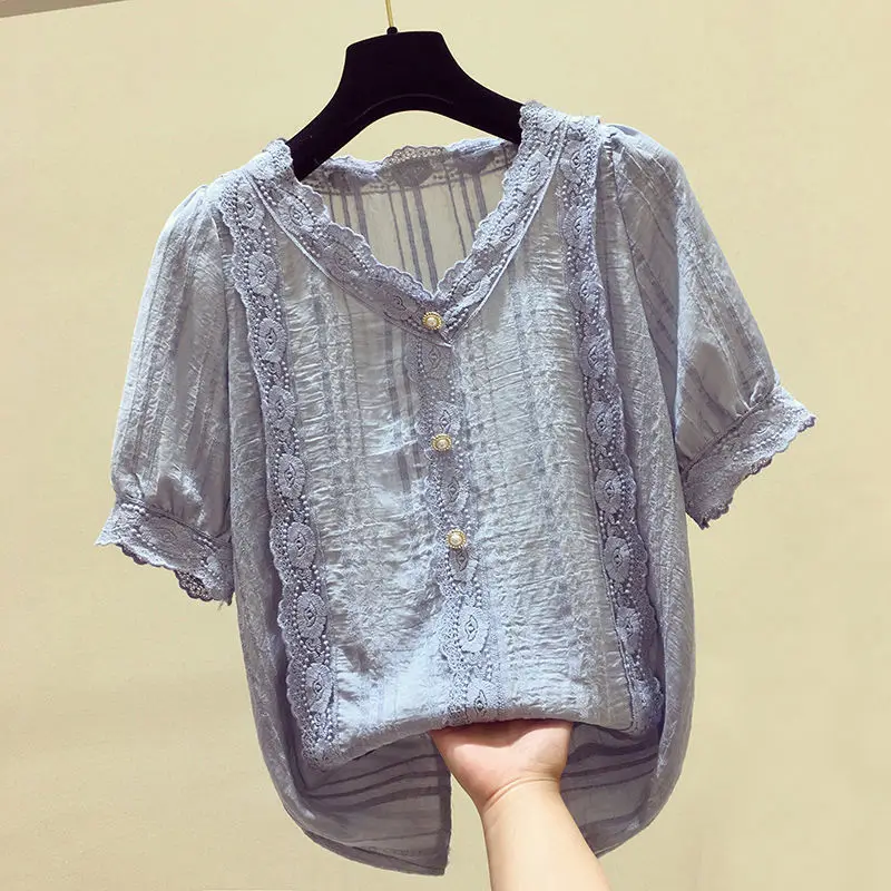 Vintage Lace Patchwork V-Neck Shirt Short Sleeve Female Summer New Solid Color All-match Chic Pearl Button Elegant Sweet Blouse