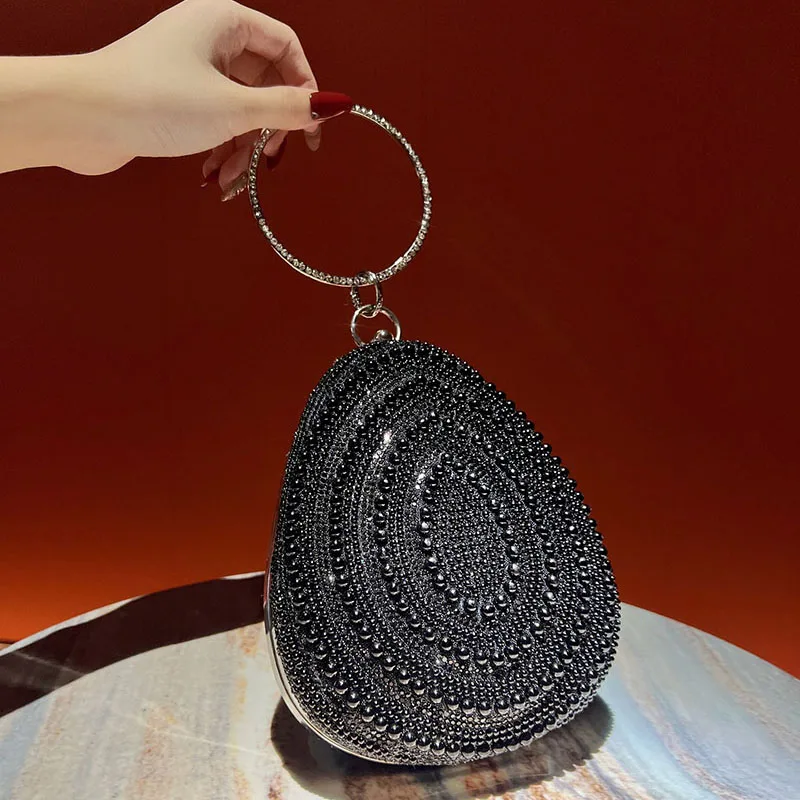 Women Oval Shaped Pearls Handbags Shell Box Pearls Studded Banquet Bag Luxury Evening Dress Bag Glitter Party Wedding Purse