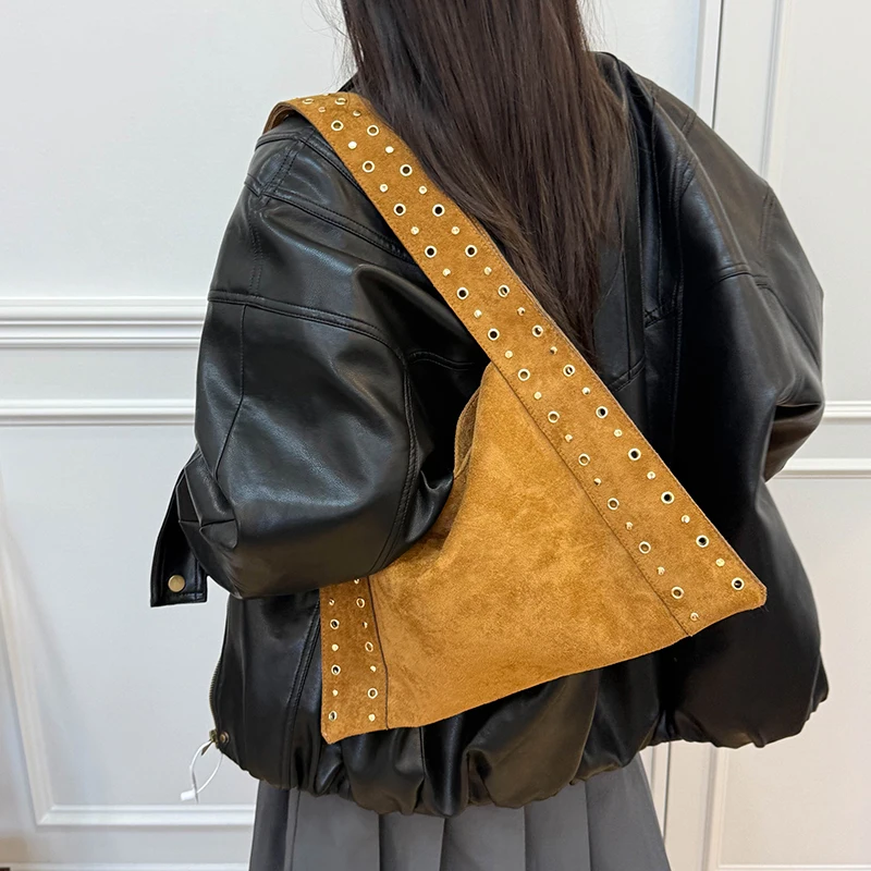 

Модные женские замшевые кожаные сумки на плечо в стиле ретро, трендовые высококачественные женские сумки-тоут, большая вместительная женская сумка для пригородных поездок, сумки-кошельки