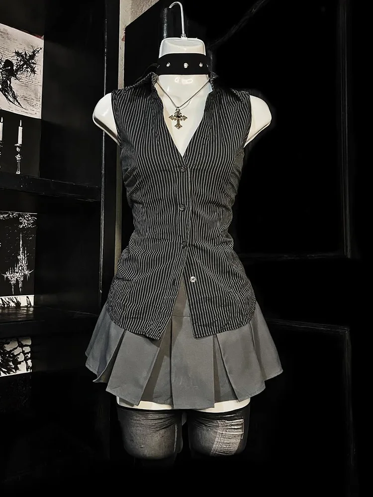 

Original Sleeveless Slimming Striped Black Shirt Waist-Cinching Fashionable Summer 2026 Lightweight Luxury Style for...