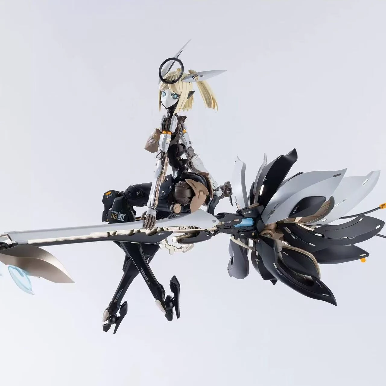 Original Transformed Mech Model Figure Ornament Star Flower Lily Men's Birthday Gift